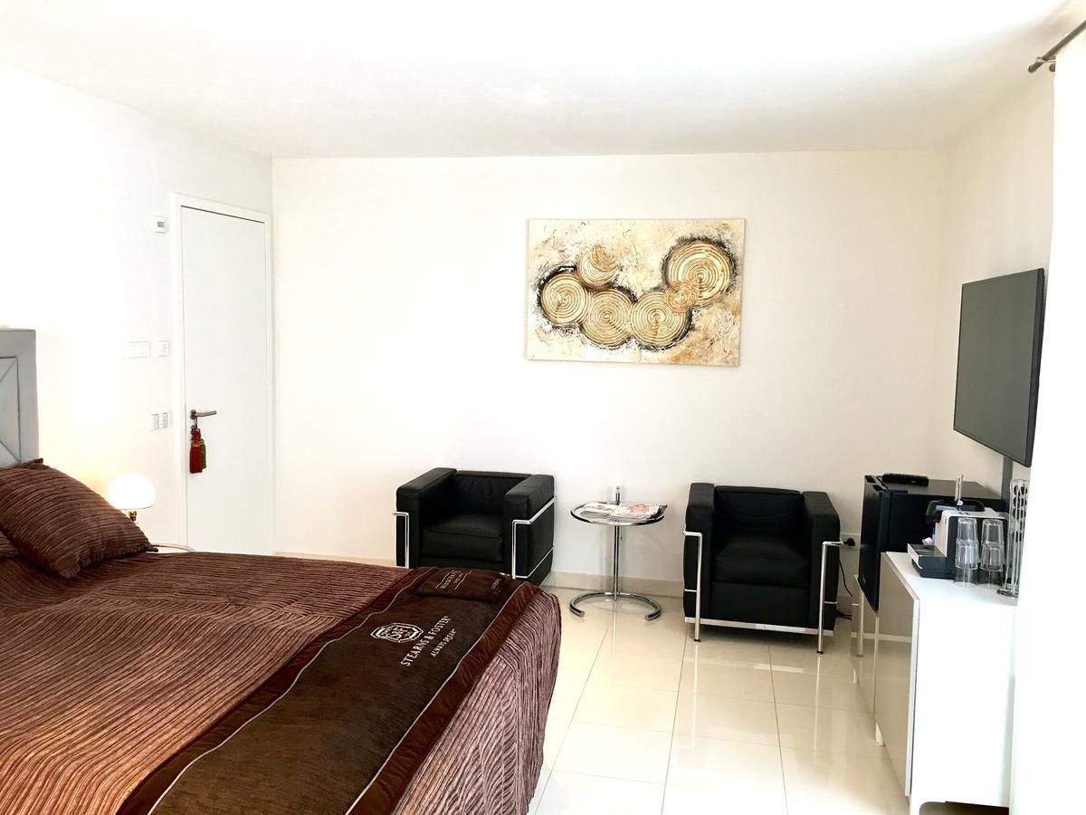 Suites & Spa สตุตการ์ต ภายนอก รูปภาพ