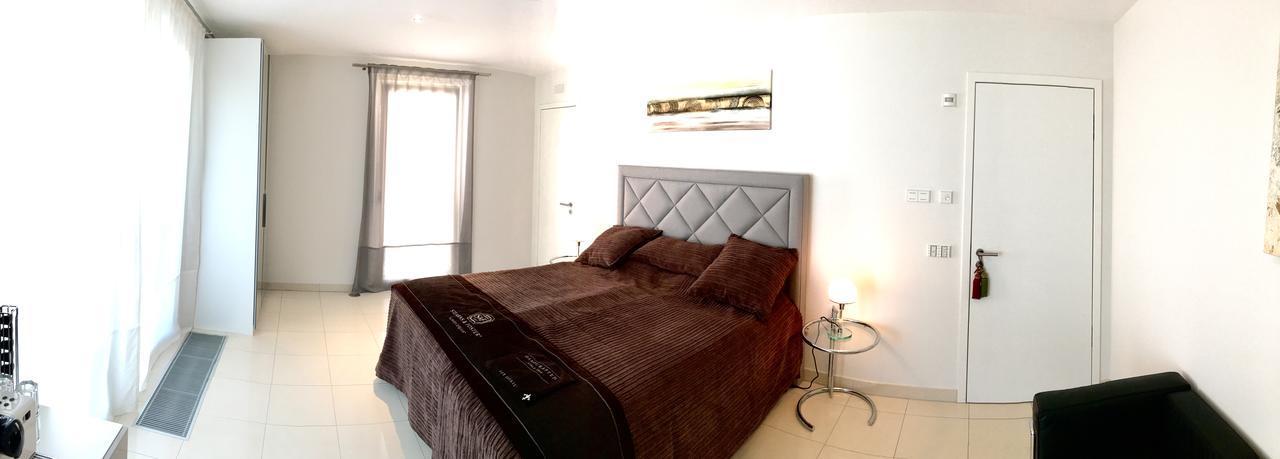 Suites & Spa สตุตการ์ต ภายนอก รูปภาพ