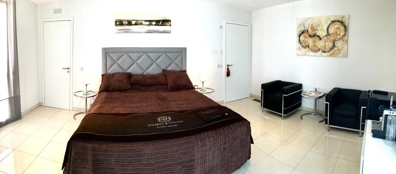 Suites & Spa สตุตการ์ต ภายนอก รูปภาพ